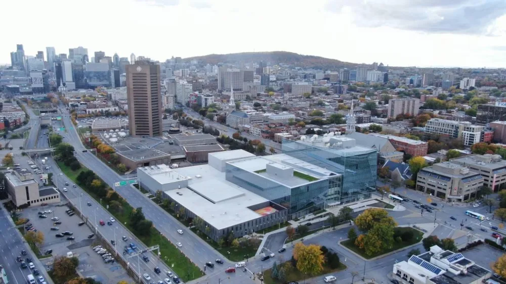 Pl HQVVF Vv IY856 Ql Iz Z7